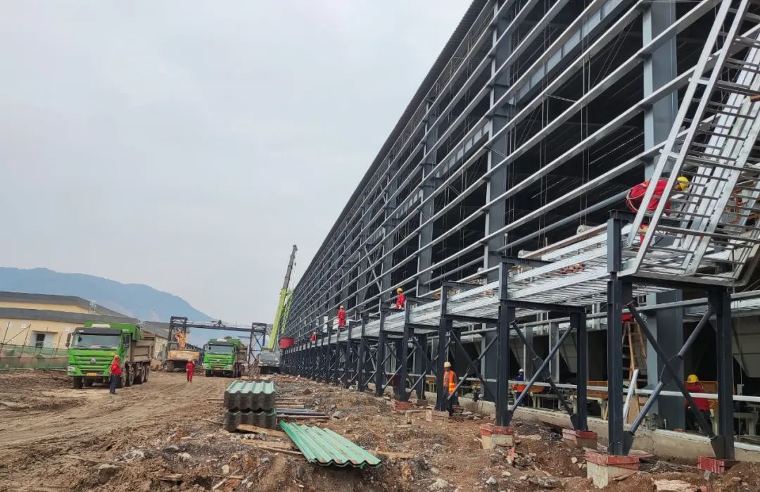 機械化施工高效助力項目建設(圖2) 機械化施工高效助力項目建設(圖2)