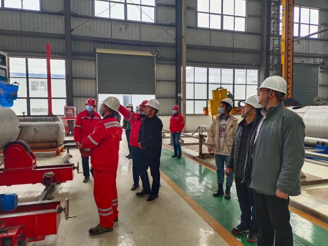 猇亭區人大汽車及高端裝備制造產業代表小組到宜化化機現場調研(圖2) 圖片