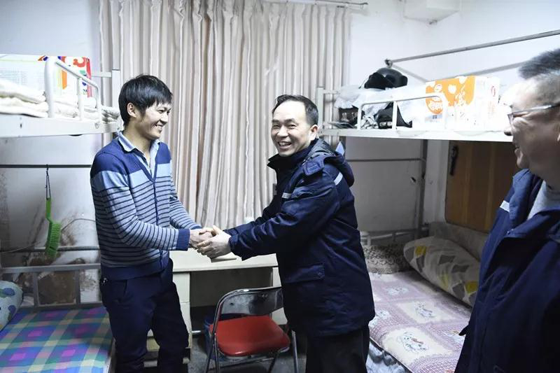 王大真等集團領導深入一線與干部職工共度新春佳節(圖5) 王大真等集團領導深入一線與干部職工共度新春佳節(圖5)