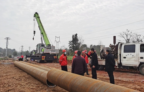 化機(jī)公司華潤供熱蒸汽管道工程項(xiàng)目開工！(圖1)