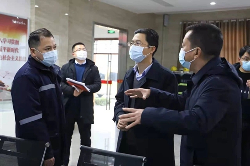 宜都市委副書記、市長李澤剛到楚星公司慰問市拔尖人才(圖1)