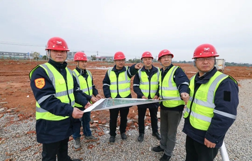 大干快上！氨醇項目施工現場熱火朝天(圖2)