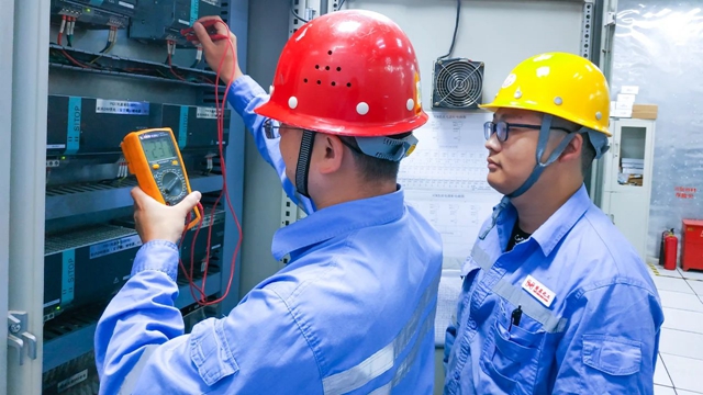 楚星公司:多措并舉確保電氣儀表安全高效運(yùn)行(圖1) 楚星公司:多措并舉確保電氣儀表安全高效運(yùn)行(圖1)