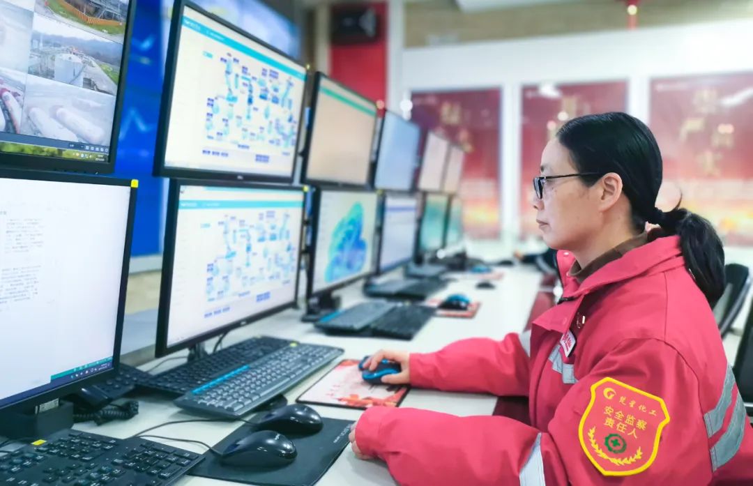 【三八特輯】楚星公司王芳：柔肩擔重任，為公司安全生產(chǎn)穩(wěn)定貢獻巾幗力量(圖4)