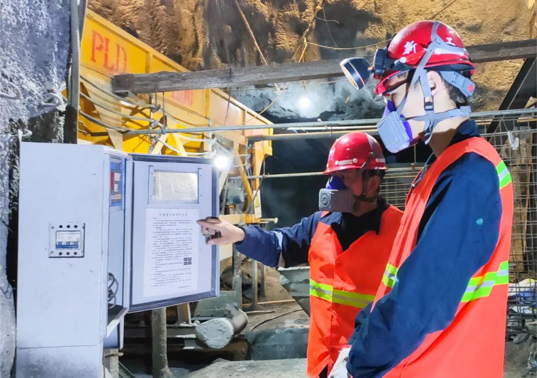 宜化礦業:抓實“五個強化”,全力以赴保安全(圖2) 宜化礦業:抓實“五個強化”,全力以赴保安全(圖2)