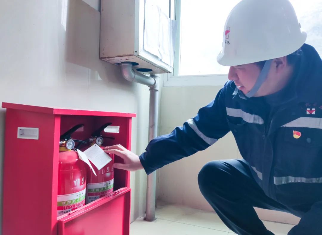 宜化礦業:抓實“五個強化”,全力以赴保安全(圖5) 宜化礦業:抓實“五個強化”,全力以赴保安全(圖5)