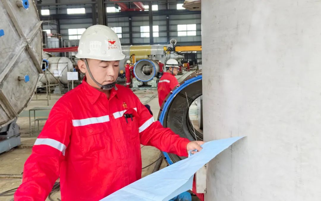 【宜化榜樣】化機公司杜國圣:加強班組管理,用實干詮釋擔當(圖4) 【宜化榜樣】化機公司杜國圣:加強班組管理,用實干詮釋擔當(圖4)