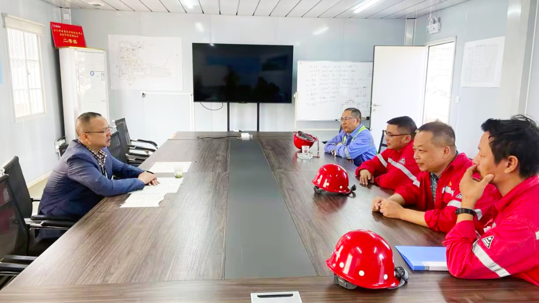 化機公司黨委書記、董事長、總經理楊中澤到楚星項目現場辦公(圖3)