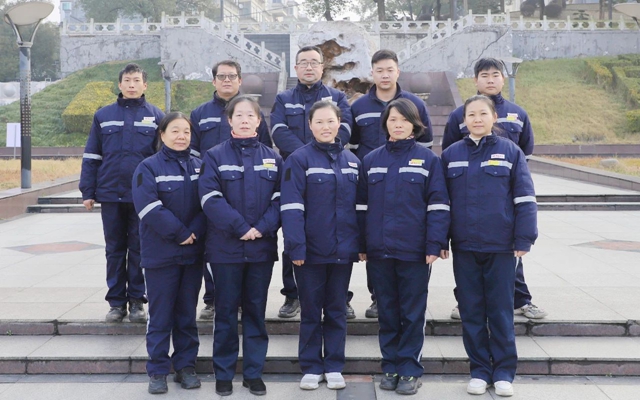 喜報(bào)！全國(guó)表彰，股份公司猇亭片區(qū)電解四班榜上有名！(圖1)