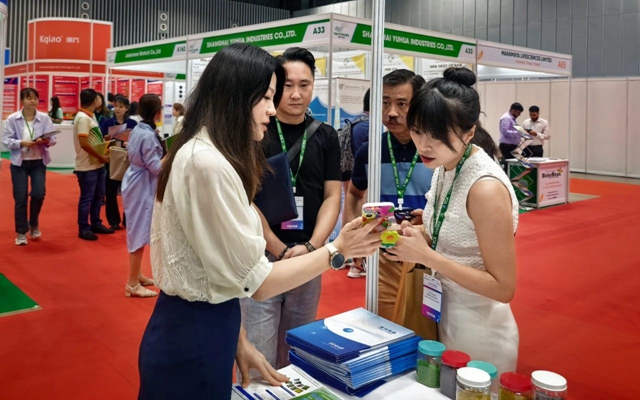 宜化集團(tuán)亮相2025亞洲現(xiàn)代農(nóng)業(yè)投入品展覽會(huì)暨應(yīng)用技術(shù)交流會(huì)(圖1)