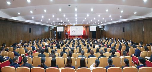 宜化集團黨委理論學習中心組圍繞學習貫徹習近平生態文明思想舉行集體(擴大)學習(圖1) 宜化集團黨委理論學習中心組圍繞學習貫徹習近平生態文明思想舉行集體(擴大)學習(圖1)