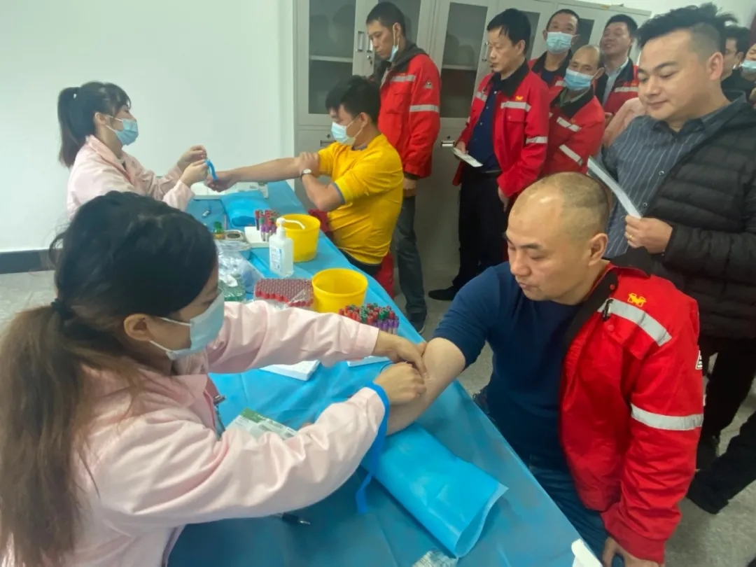 宜化化機(jī):關(guān)愛職工健康 開展職業(yè)健康體檢(圖3) 宜化化機(jī):關(guān)愛職工健康 開展職業(yè)健康體檢(圖3)