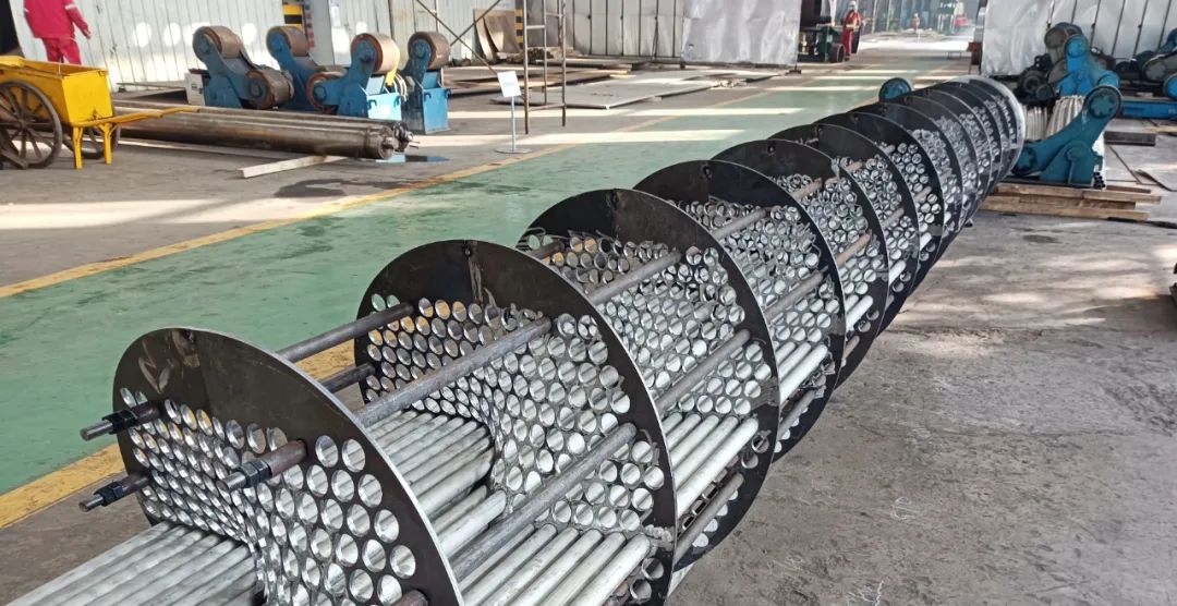 祝賀!化機公司首批新一代換熱器產(chǎn)品成功交付(圖2) 無中心管連續(xù)螺旋折流板換熱器