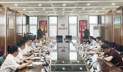 河北省農(nóng)業(yè)生產(chǎn)資料集團(tuán)有限公司李平現(xiàn)一行到訪(fǎng)宜化集團(tuán)