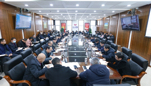 集團(tuán)黨委傳達(dá)學(xué)習(xí)中央和省市紀(jì)委全會(huì)精神，安排部署貫徹落實(shí)工作