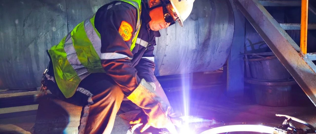 新疆宜化：直擊大修一線，看他們奮戰的身影